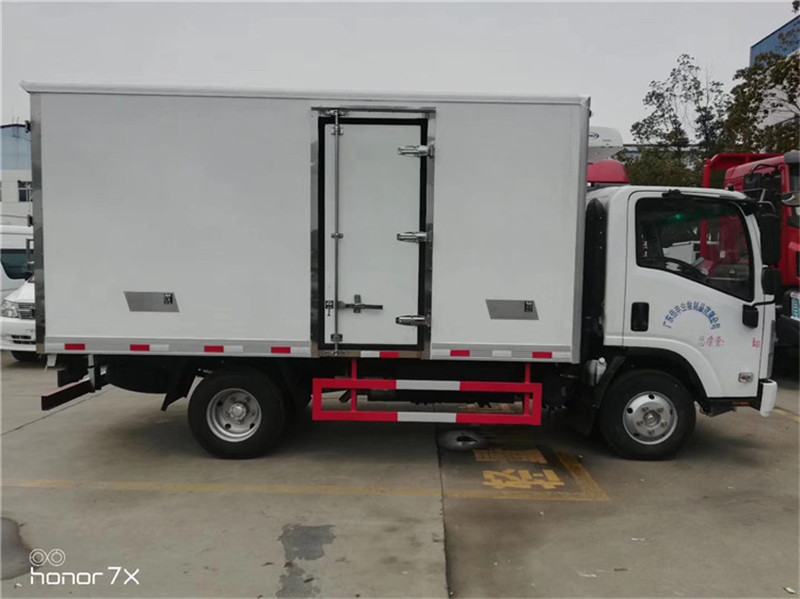 慶鈴五十鈴KV100藍牌冷藏車