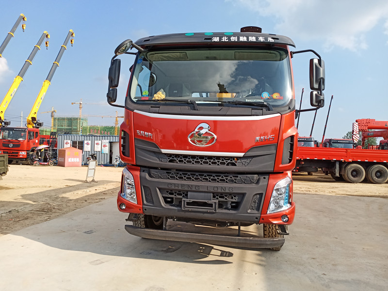 柳汽前四后八隨車吊全面面市