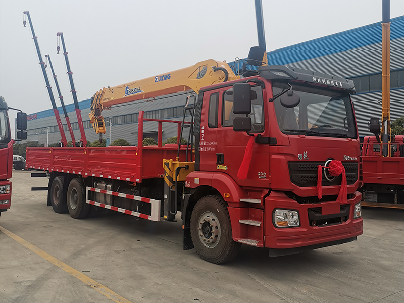 陜汽德龍后八輪隨車吊