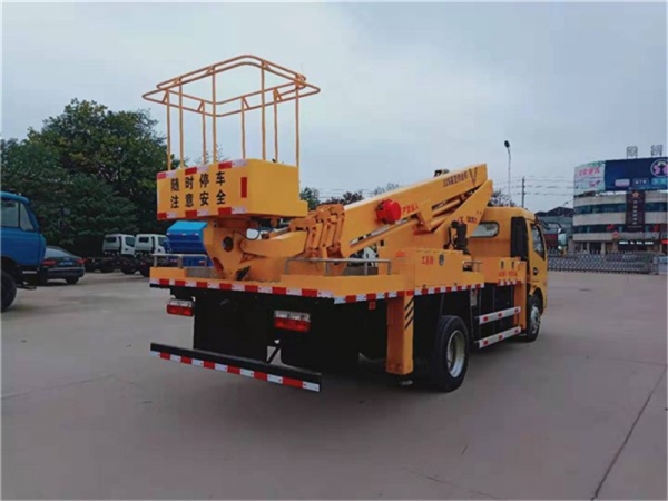 東風22米高空作業(yè)車
