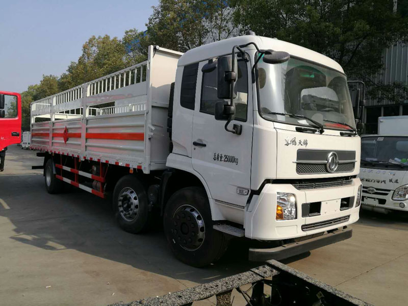 天錦8.6米(15.6噸)氣瓶車