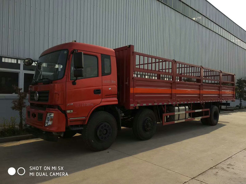 東風9.5米(15.3噸)氣瓶車